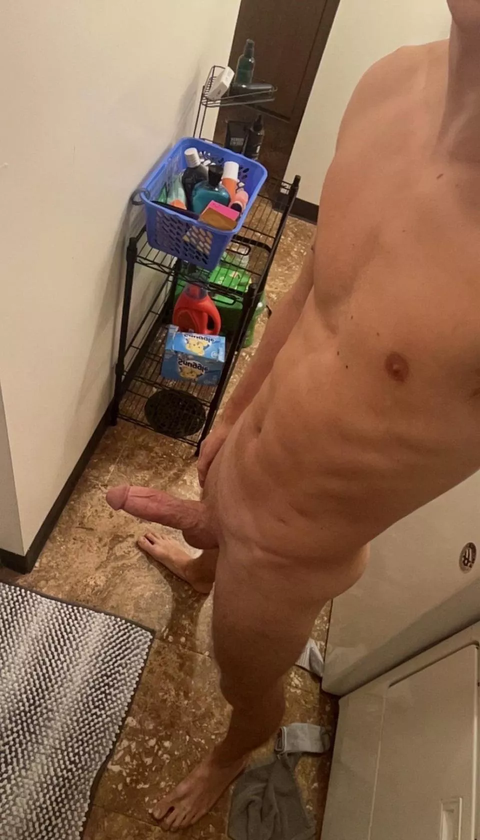 Midwesterners hmu [21 college) posted by GriffinWilder