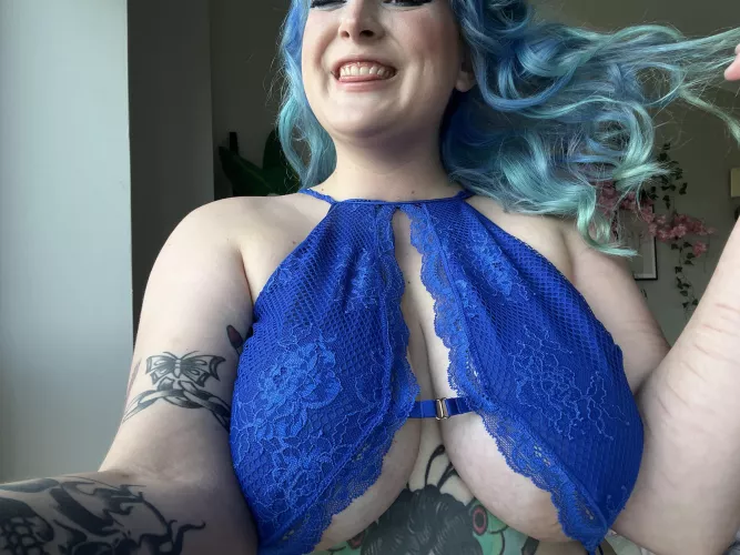 My fav color is an easy guess  by violetbabyxx00