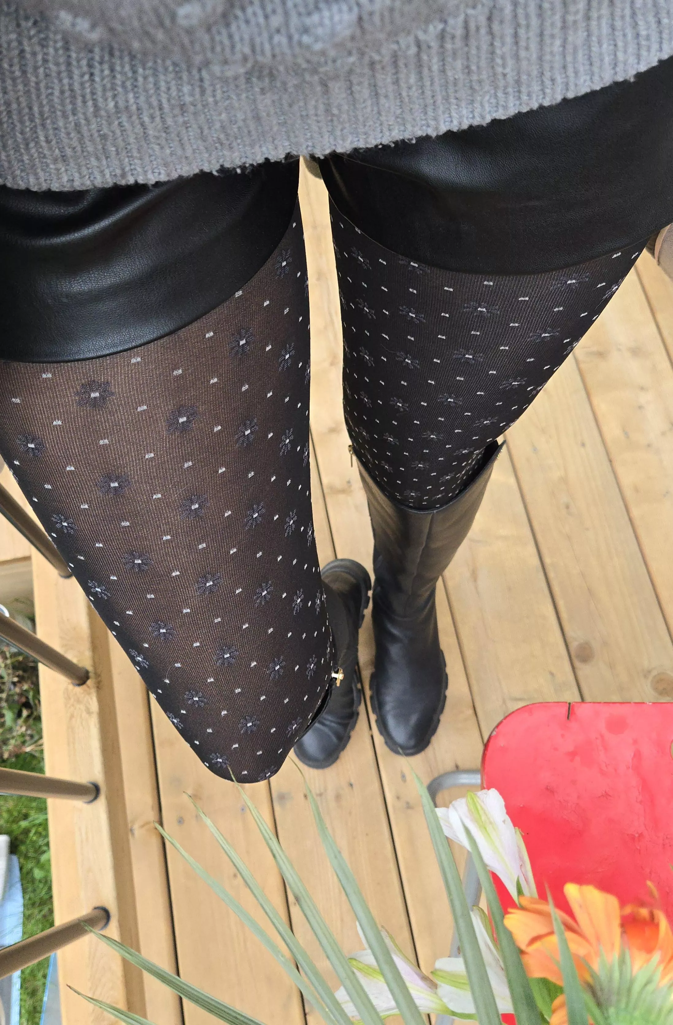 My new Falke unpacked and paired with leather shorts... I love the look! posted by popruzhinka