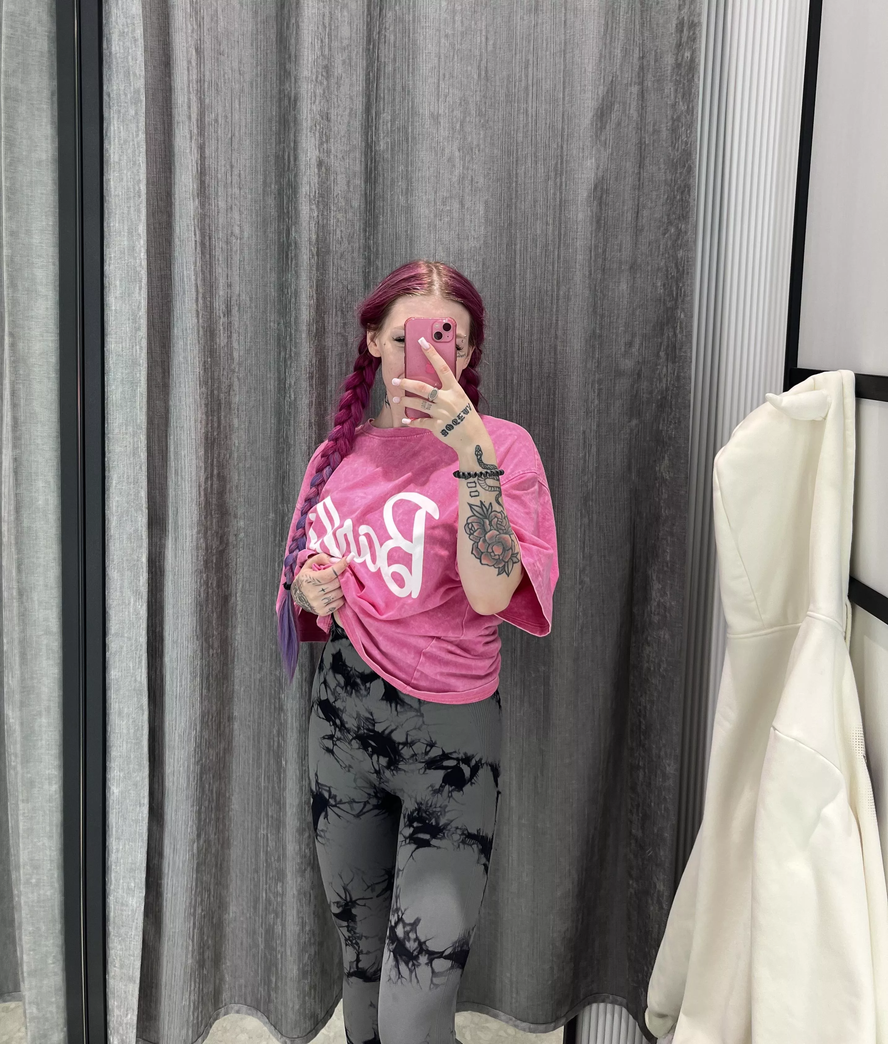 my slender body should be undressed posted by StrawberryJoyy