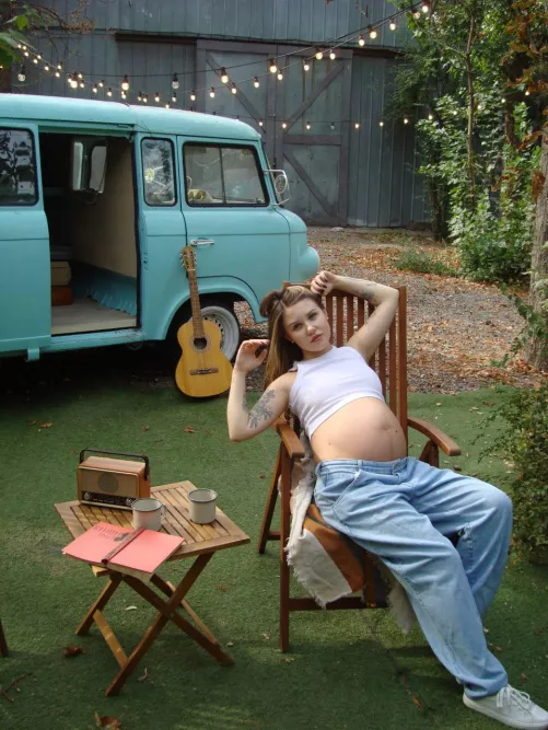 Pretty Pregnant  by MargaretHahn_