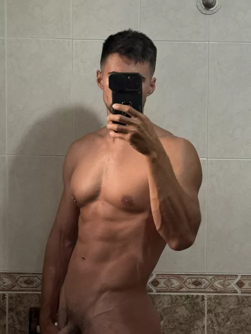 that V makes my body look so good by Juana_Avocados