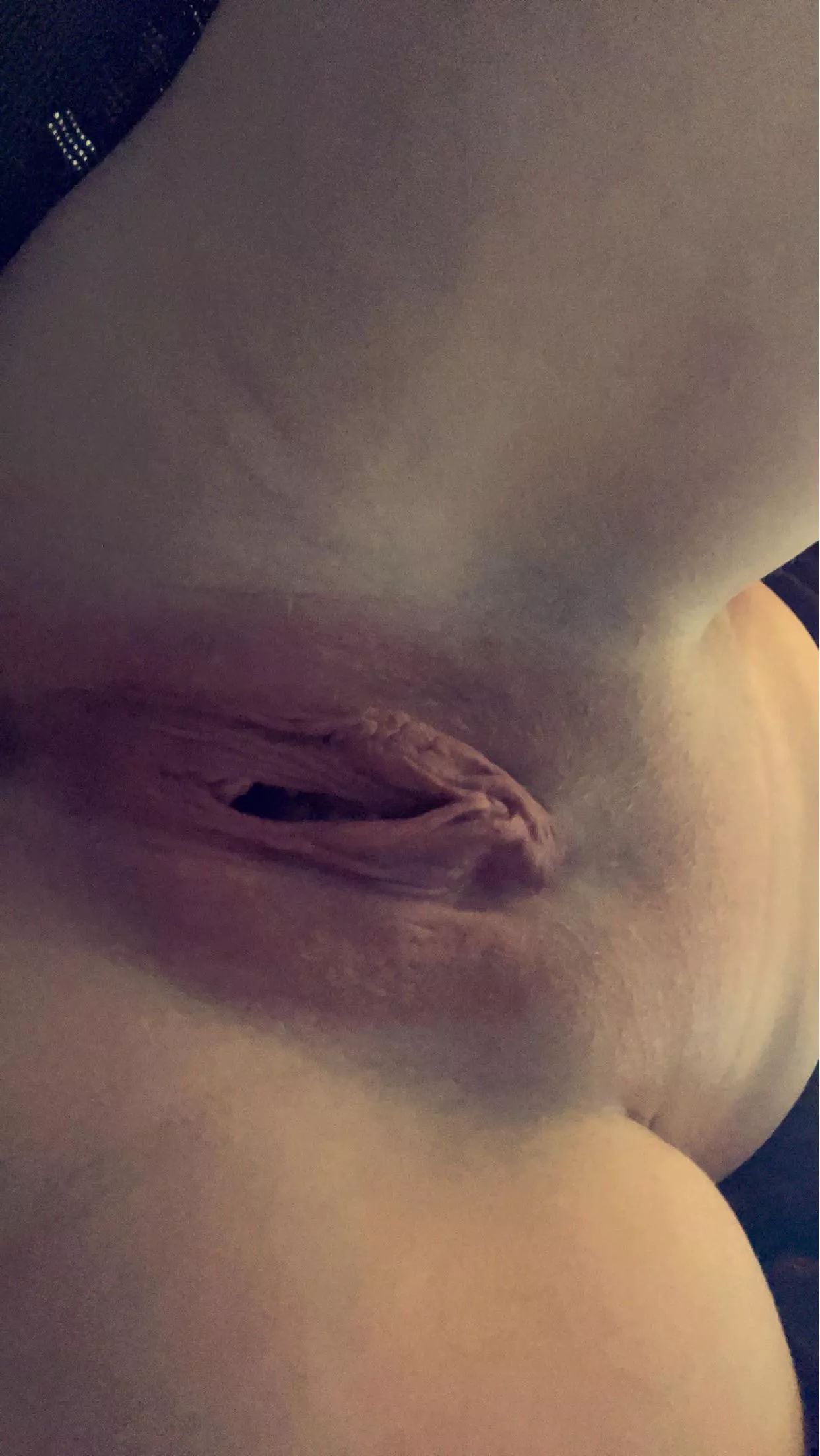 Told my tinder date I have the tightest pussy he’s ever seen, what do you think he’s gonna say when he sees it? 🙈 posted by Spititual_Slayer