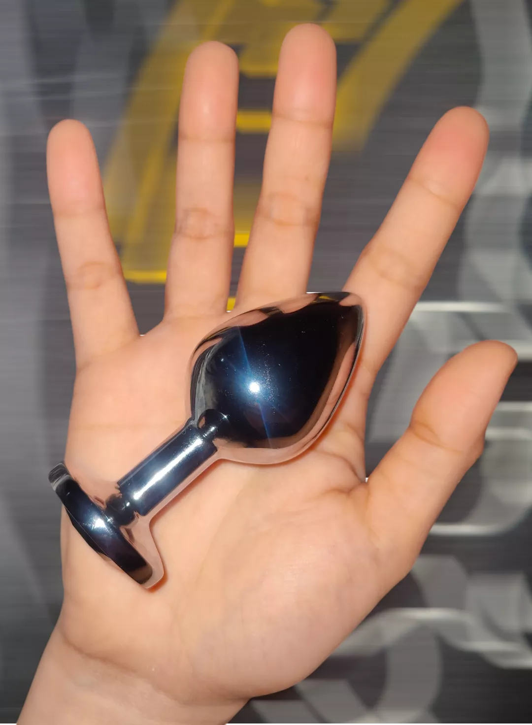 wife's hand and her treat for tonight. 🔥 posted by -Mr-Mrs-V-