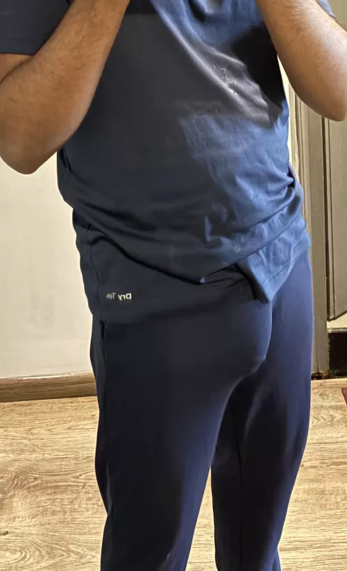 21 m Should I set it free? by EatDaBananaz