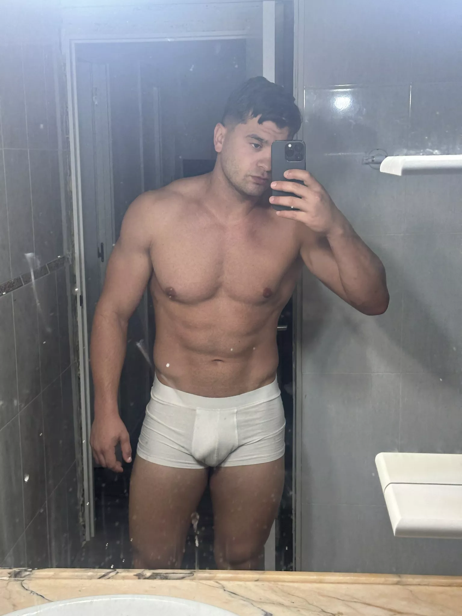 A sleepy boy down there
 posted by realisiwak