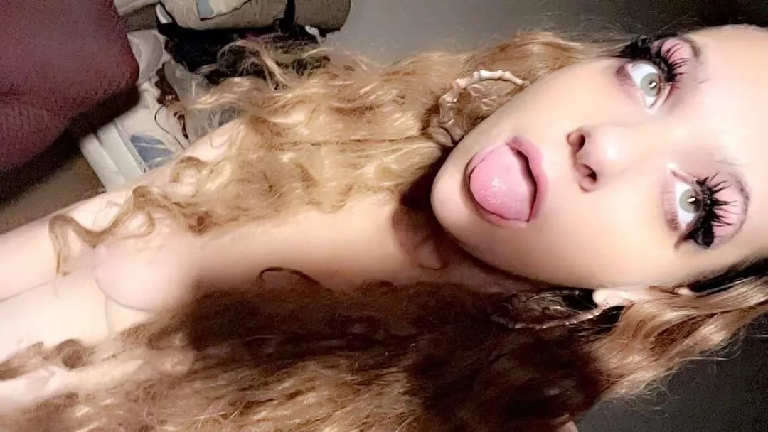 A.dd tele @jessic1994  posted by Wonderful_Snow4240