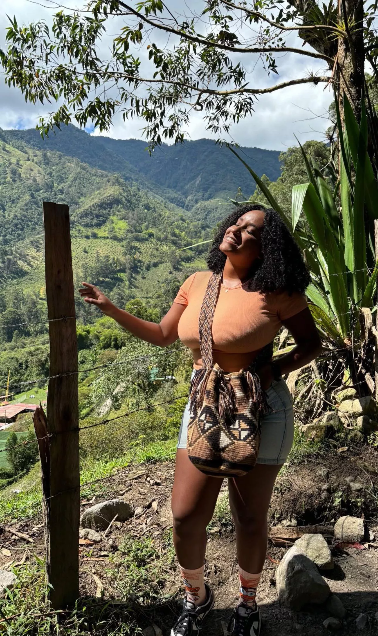 Bigger than her head posted by Apprehensive-Sun7599