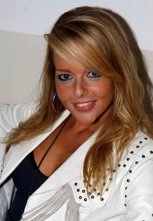 Chantal Janzen  by SimFloor92