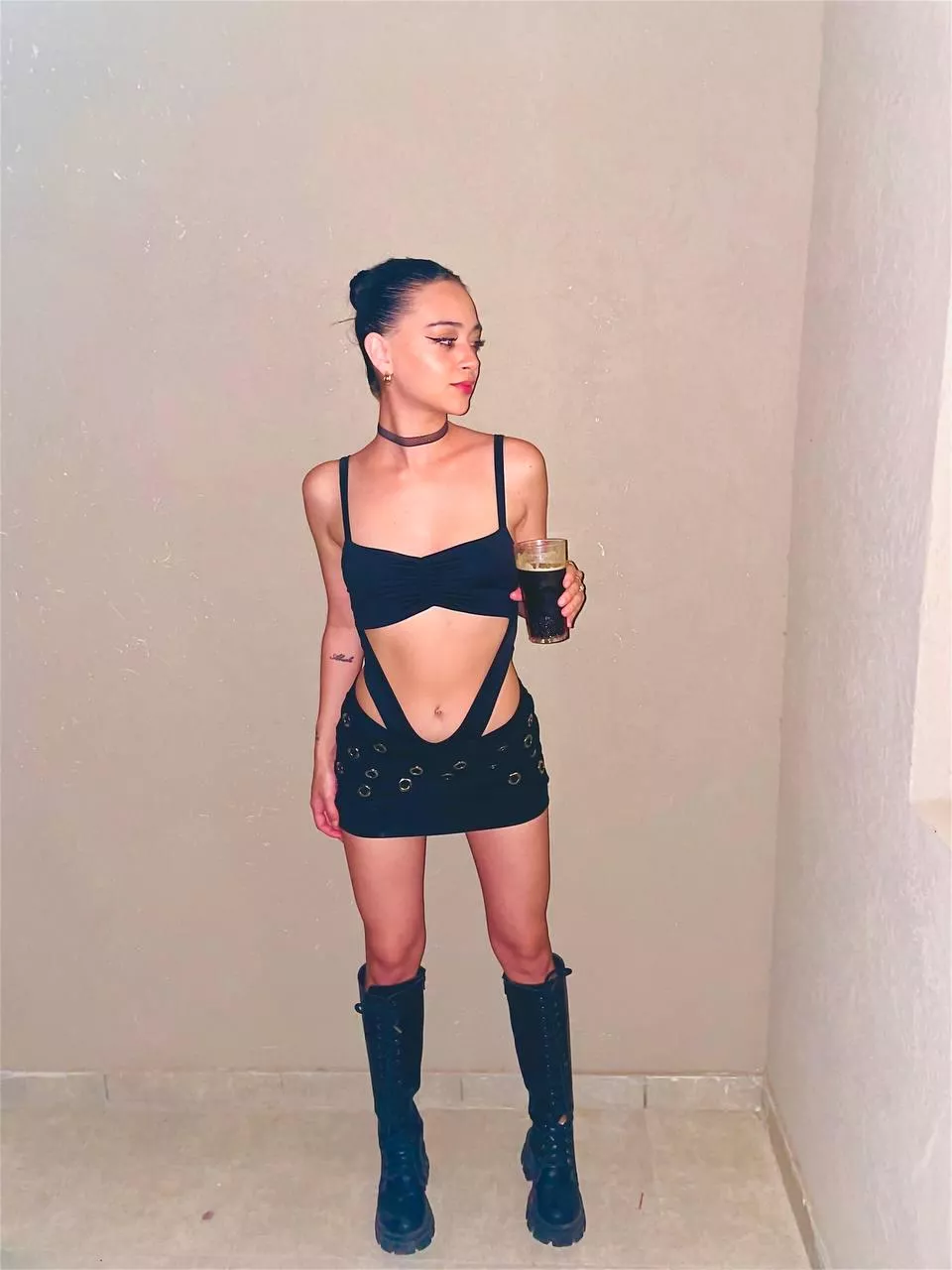 cum play with this bored girl! 😋💦 posted by lucygreyonly