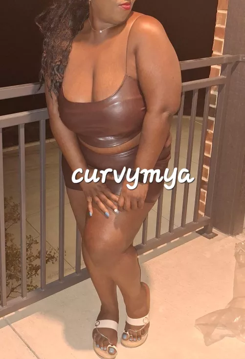 Curvy & oh sooo soft  by Curvymya