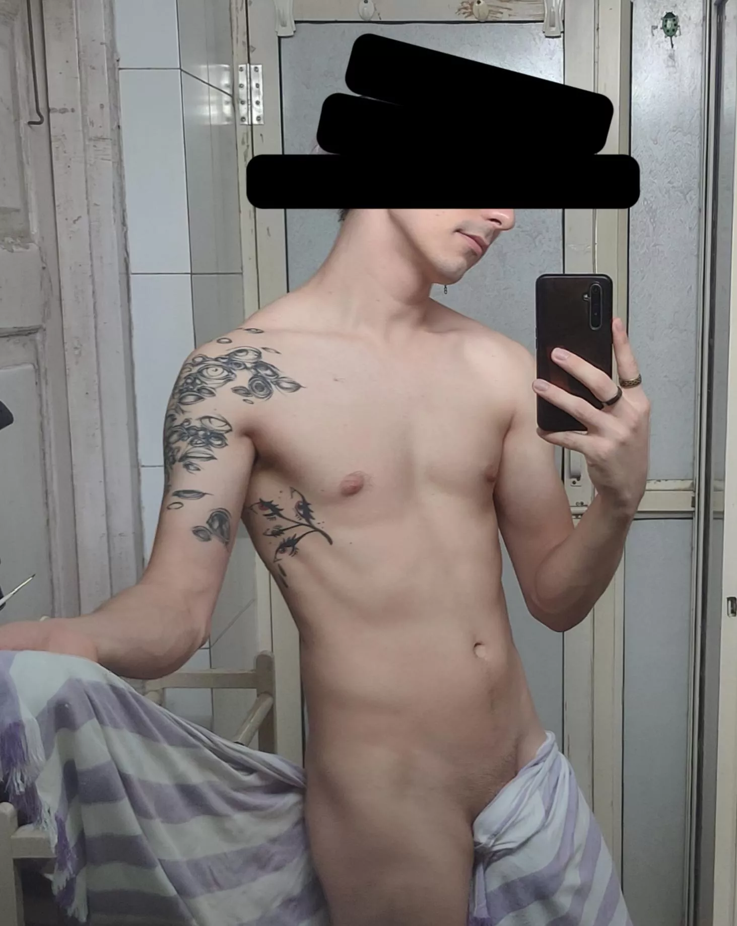 Even with a towel it's still noticable  posted by Nlght-swan