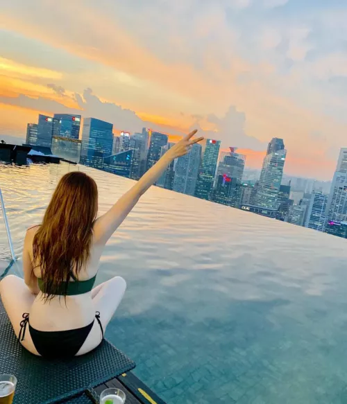 Firstime couple looking for goodlooking bull by [deleted]