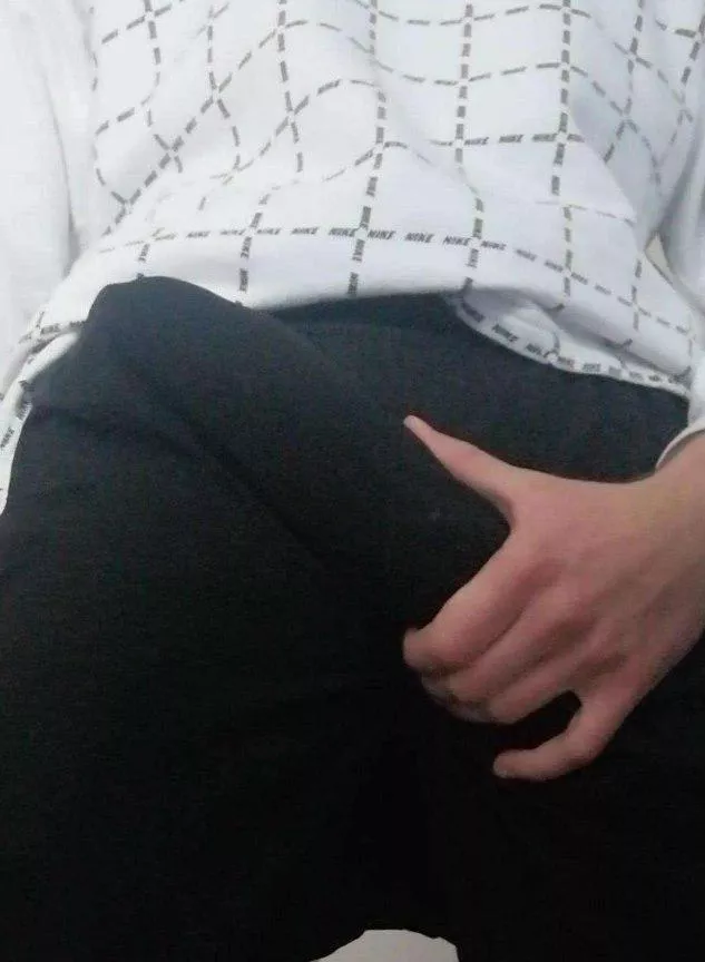 hate wearing pants posted by worthlesso