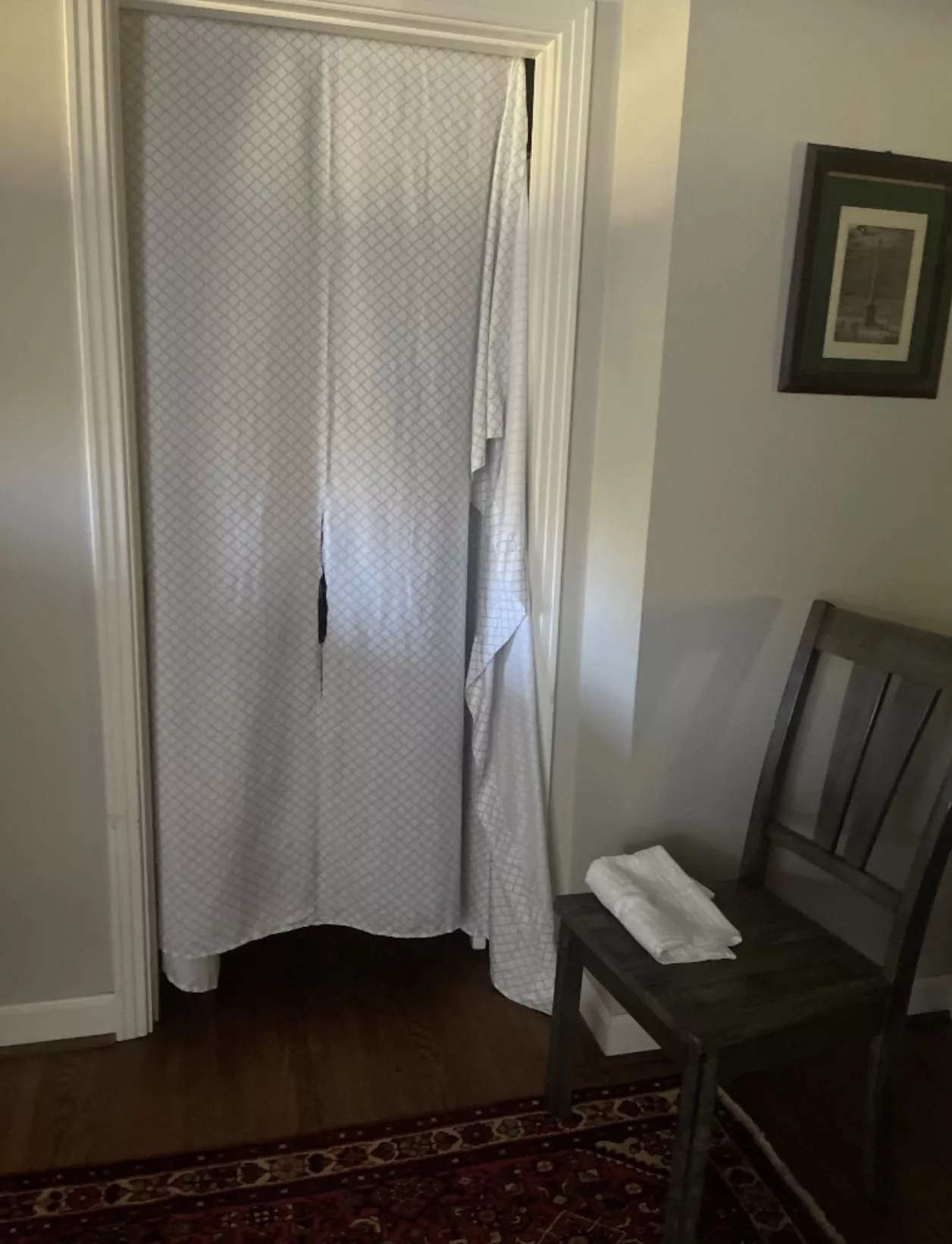 Hosting now. Real cocksucker MWM here looking to work your pole. Super quiet, just want to help make you cum with my mouth through my private gloryhole. Hit me up with a pic and stats. I will give you and address and time. Hosting all day/night in Green  posted by TargaryenWhores