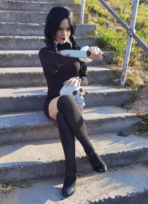 How many licks does it take to get to the center of your Tootsie Pop? Want to find out? 🍭🍬🔪 by ChelseaUncovered