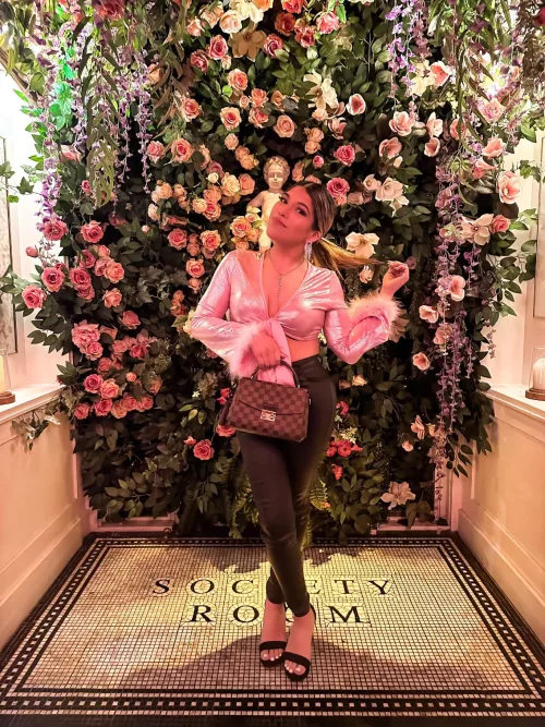 I always get what I want & what I want is inside your wallet😌✨ by GodesssGinaaa