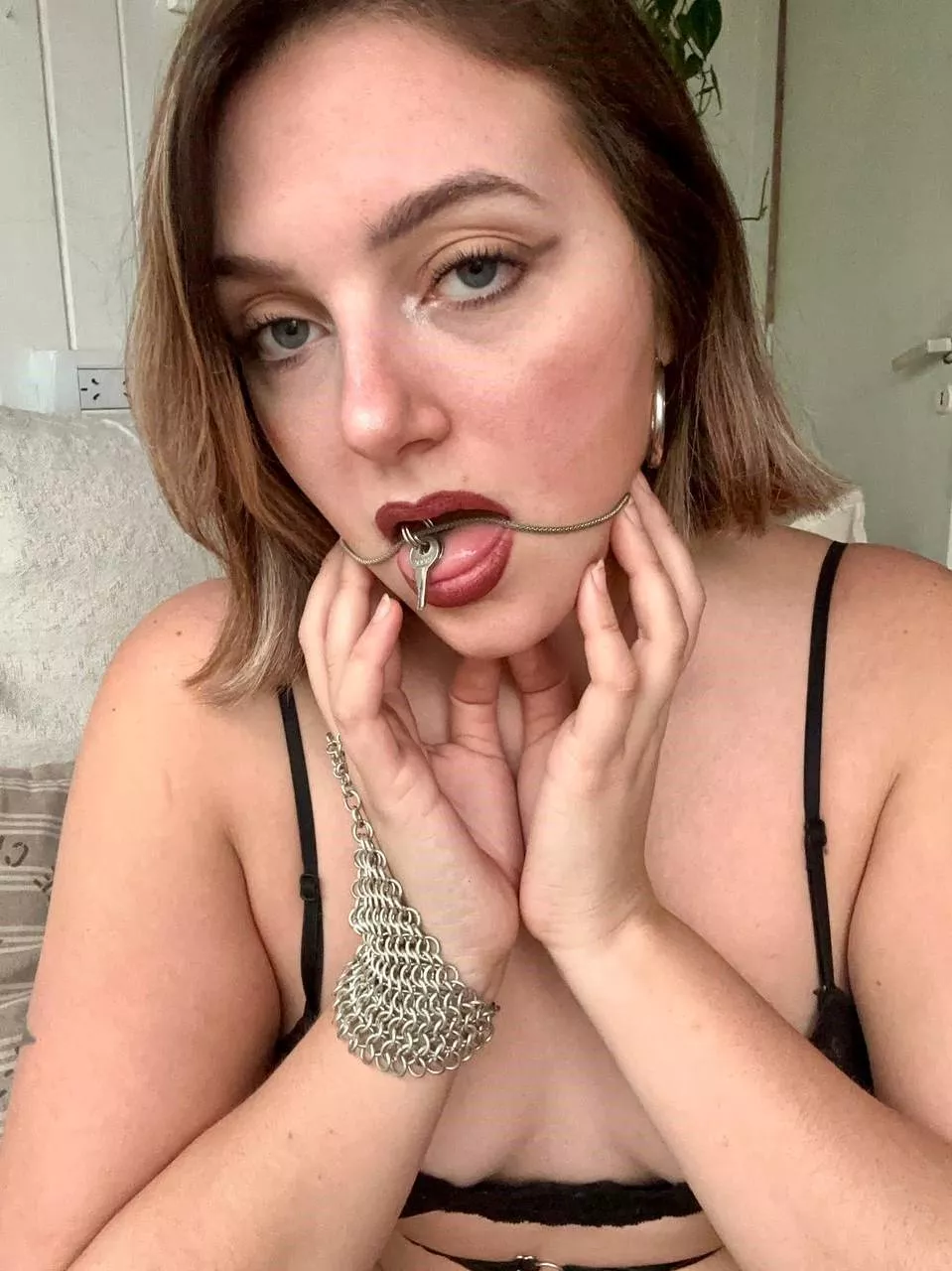 I need you to play with me	  posted by yourbabyfiufiu