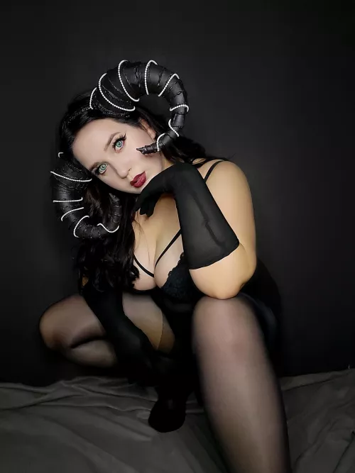 I read your dirty desires with my eyes)  by RinArinA77