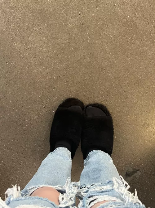 I want a new foot boy. Who will it be serving me next  by Goddessmaia202