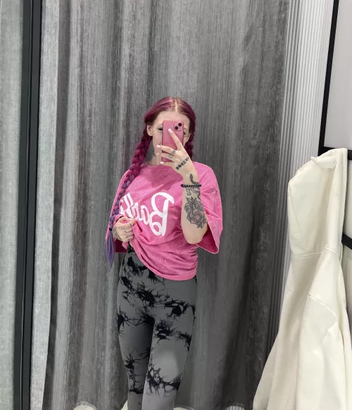 I'm wondering if I should get leggings like these by StrawberryJoyy