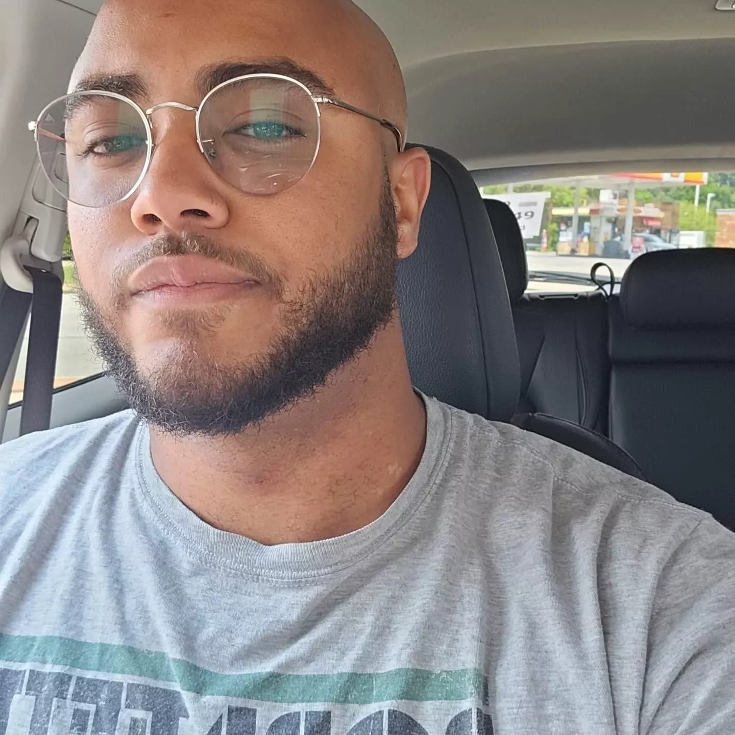 M4mf/f bull in the akron cleveland area looking for a ongoing sit posted by Xormani13