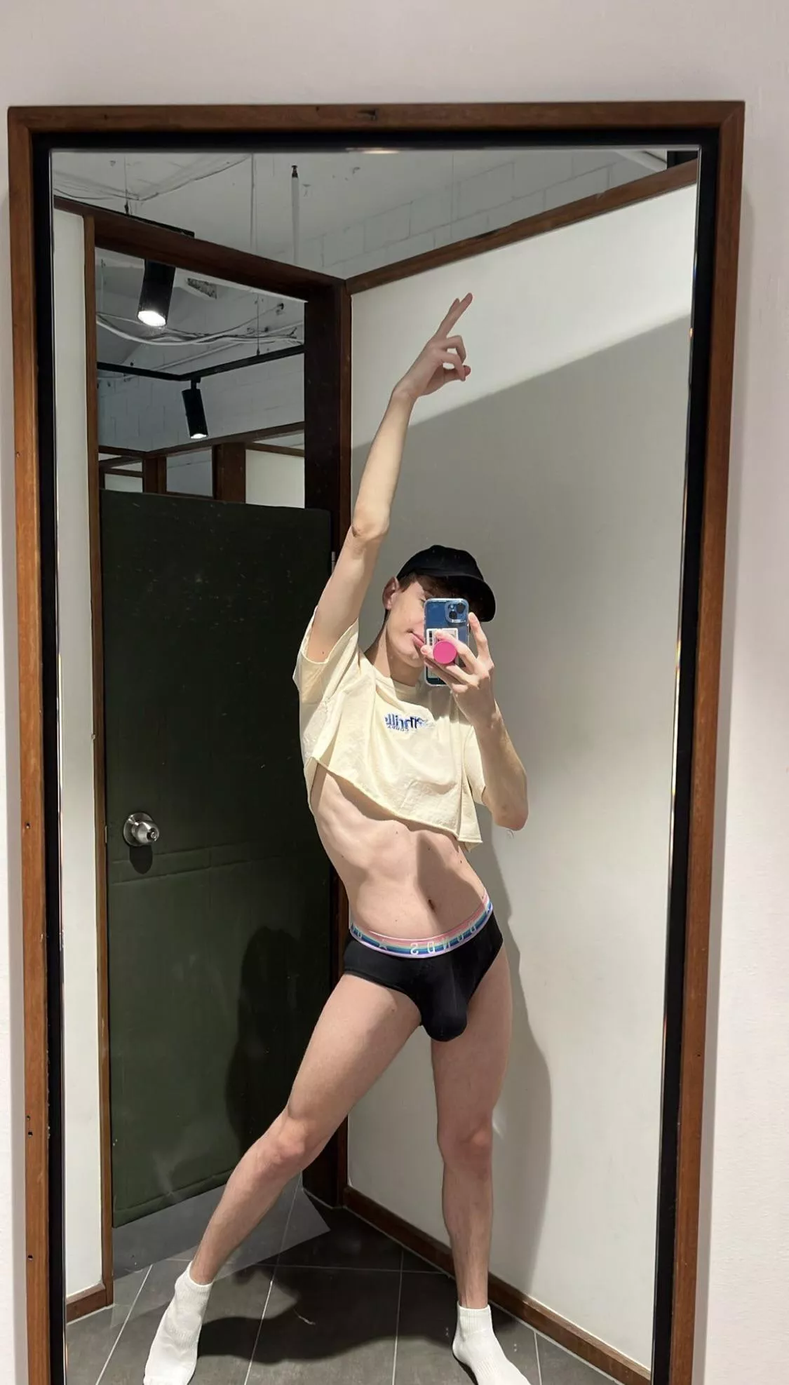 Max Drag Queen (Down Under Season 4) posted by CraftedMinJi