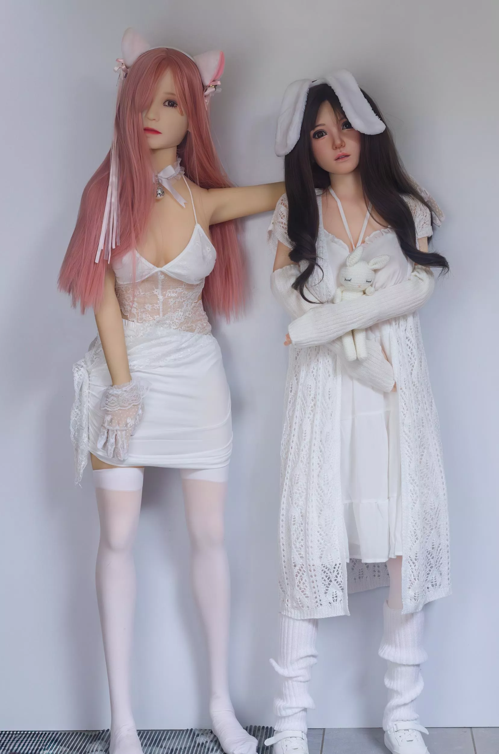 My 2 dolls  posted by NicoDolls
