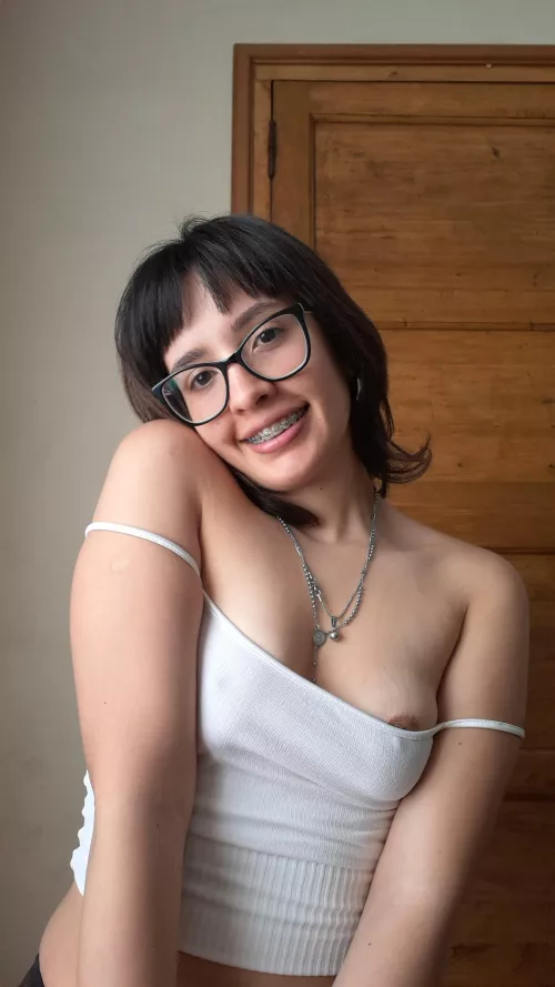 My skin is white but my nipples are big and brown 🧸 by vmesalina