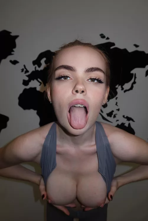 My tongue can do things.. by Kyra_Serendip