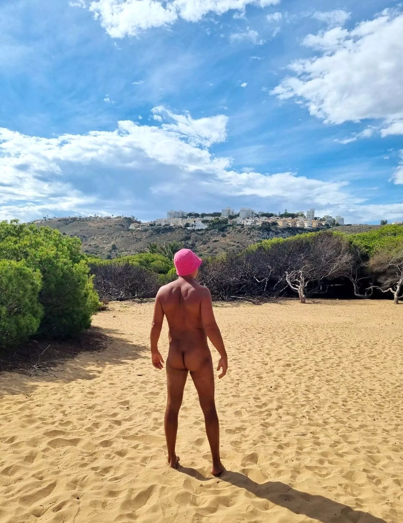 October Sunbathing.. posted by ManituXo