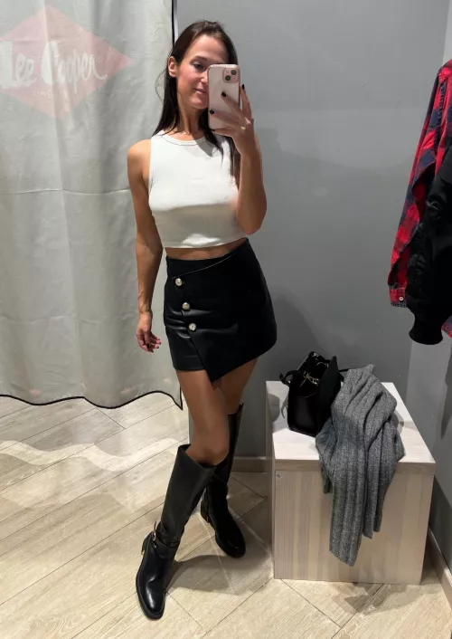 Plenty room for you to come in;) by TheEmilyXrose