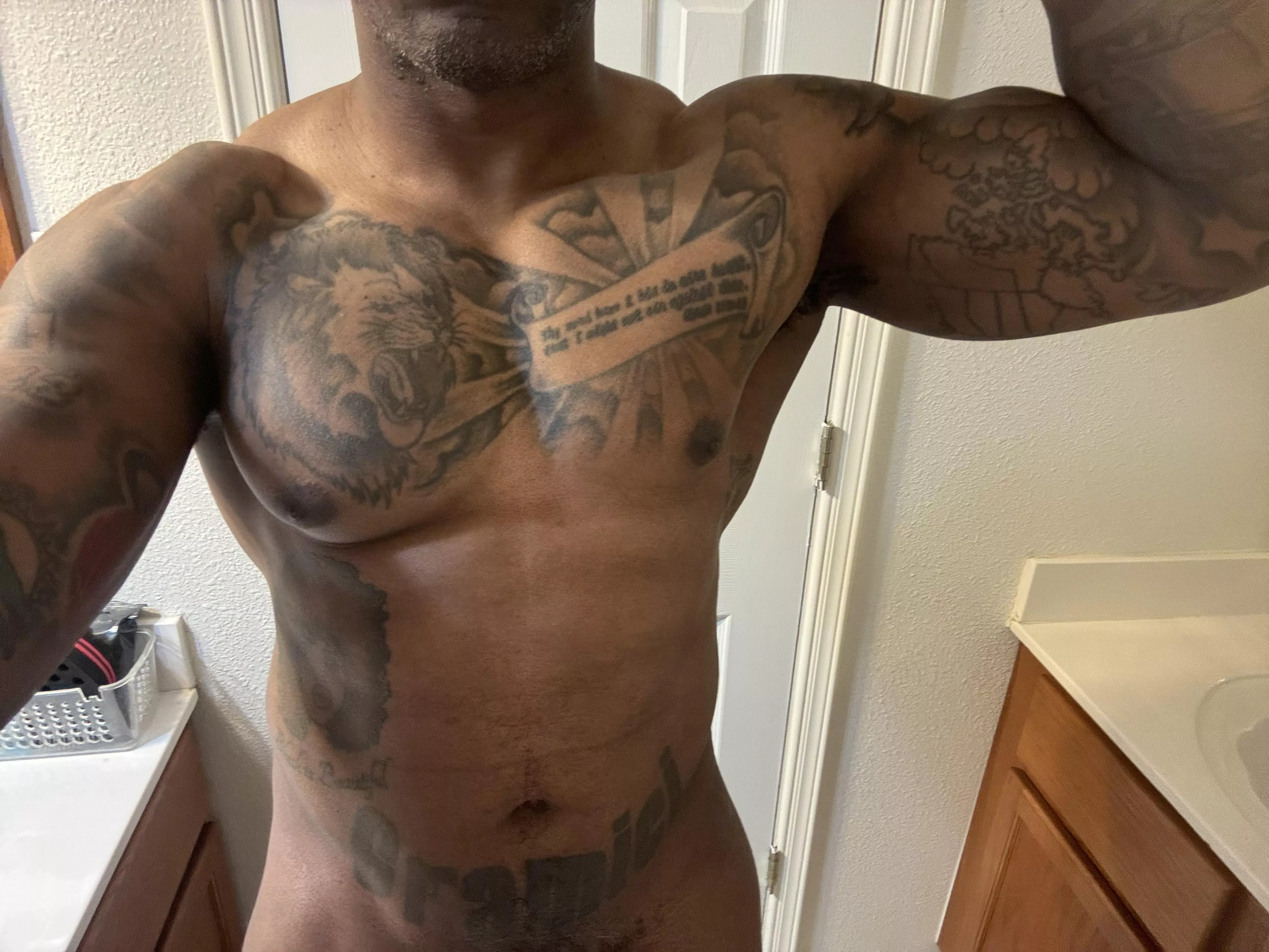 Post workout flex posted by Raygrayg123