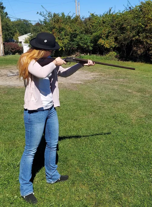 Shooting a 12ga double barrel AJ Aubrey shotgun made in 1908 by MistressThrope