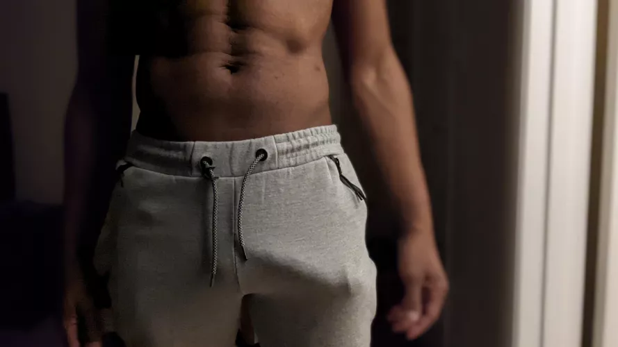 Sweatpant season is back by foureyednudist