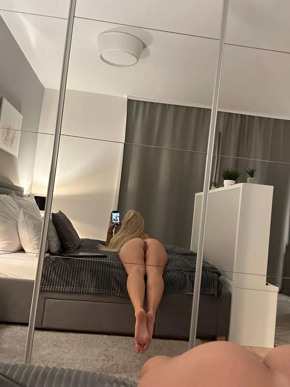 Your favorite distraction posted by skirtypufferzu0