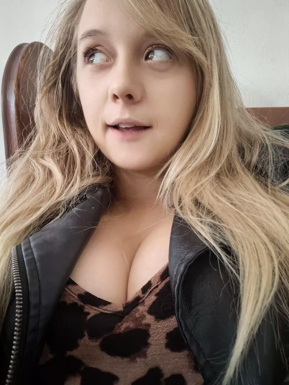 Your friendly neighborhood girl, who is always down for a good time../ posted by Sophie_MaySlater