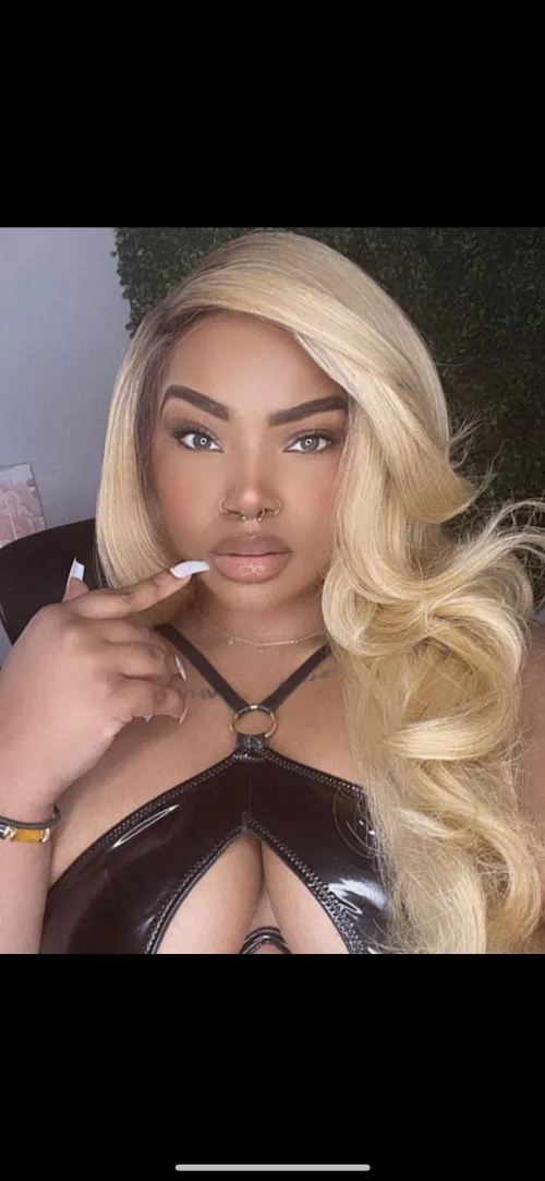 You're hooked on spoiling me. I'm hooked on being spoiled. Let's feed our addiction 🤑 by MistreszGiselle