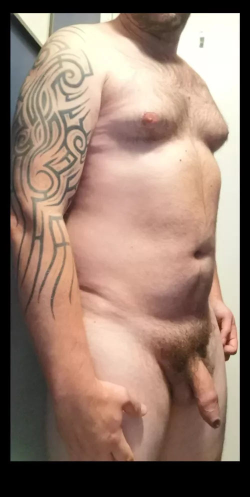 38 single straight male come say hi by Funny_Afternoon_3523