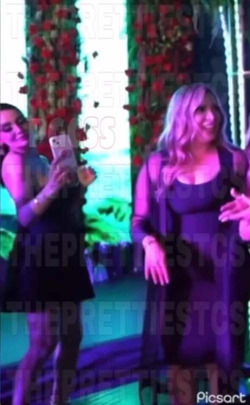 A recent video of Tania Laija (wife of Jaime “El Jimmy” Fernandez) with Frida Muñoz (widow of Edgar Guzman Lopez ✝️) has been uploaded to r/NarcoWomenVideo (link in comments)  by Ok_Head368