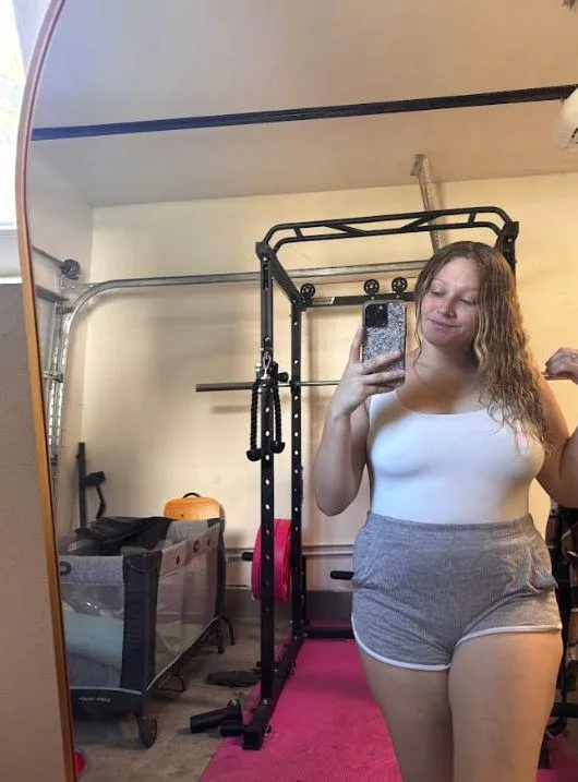 Am i a lil too fat for your liking? posted by HisLynnLisa