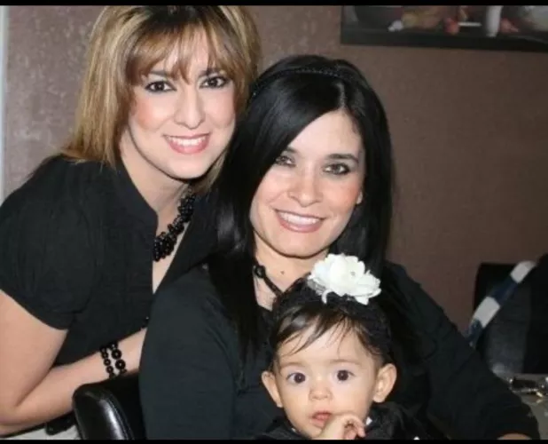 Angela Vega (widow of Heriberto Lazcano Lazcano/El Lazca) and Maribel Diaz (ex-gf of Miguel Angel Treviño Morales/Z40 with their daughter Angelita)  by ImaginaryPlac3s