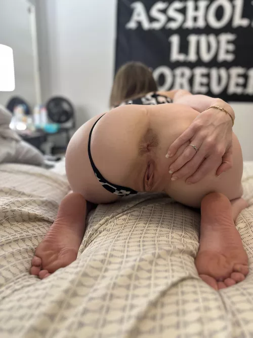 Be honest, would you smash or pass? 19F by Legitimate-Use-3461