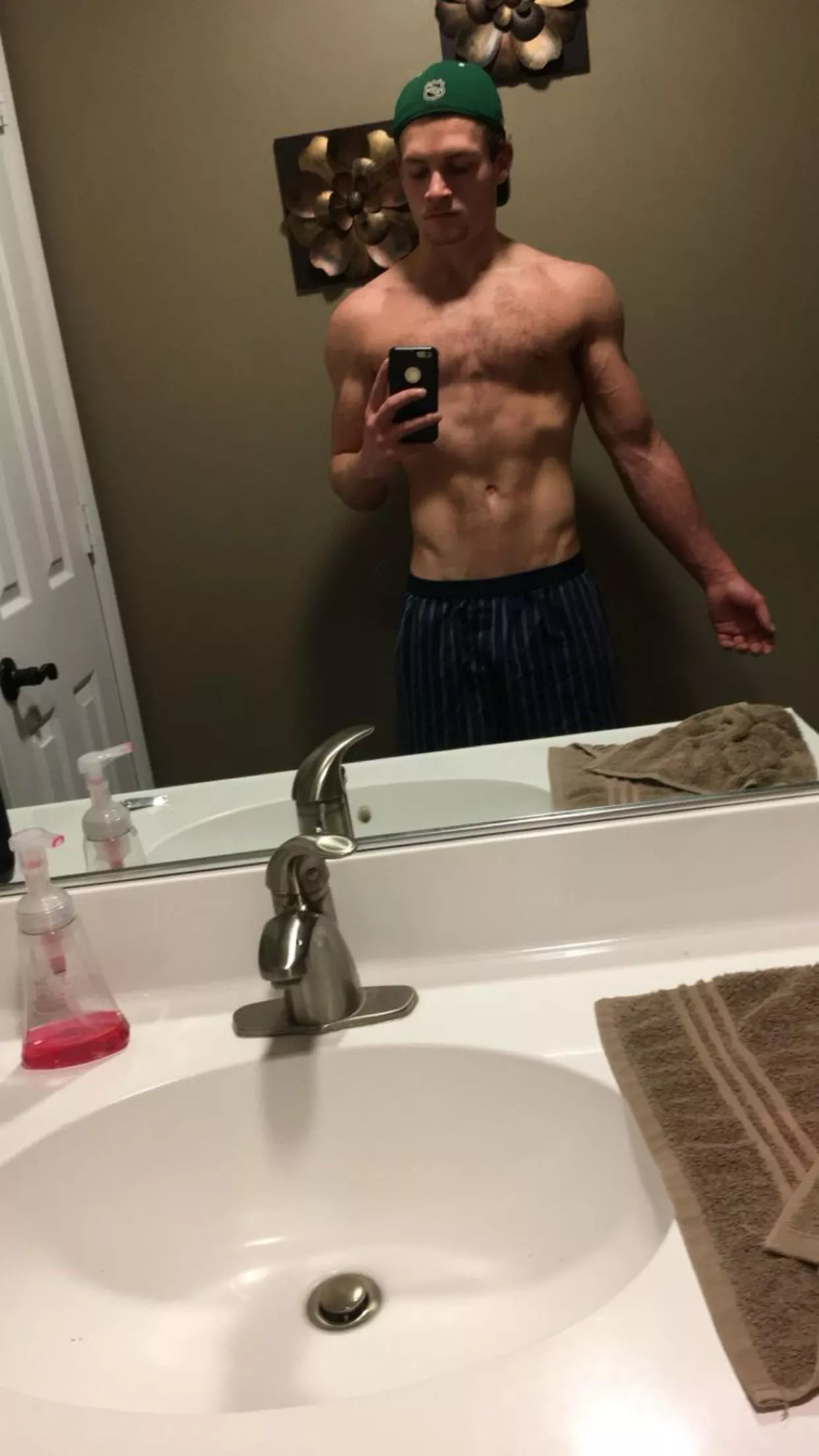 can you see veins?  posted by PlayboiKetchup