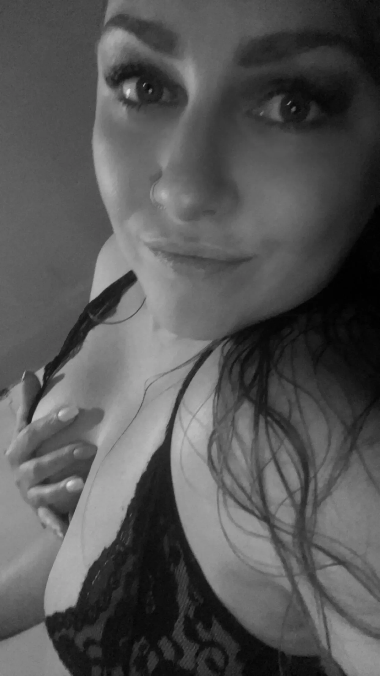 Crawl to me with your wallet wide open 🫦  posted by TattedQueen21