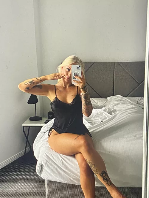 get over in ur corner cuck by PauletteDel