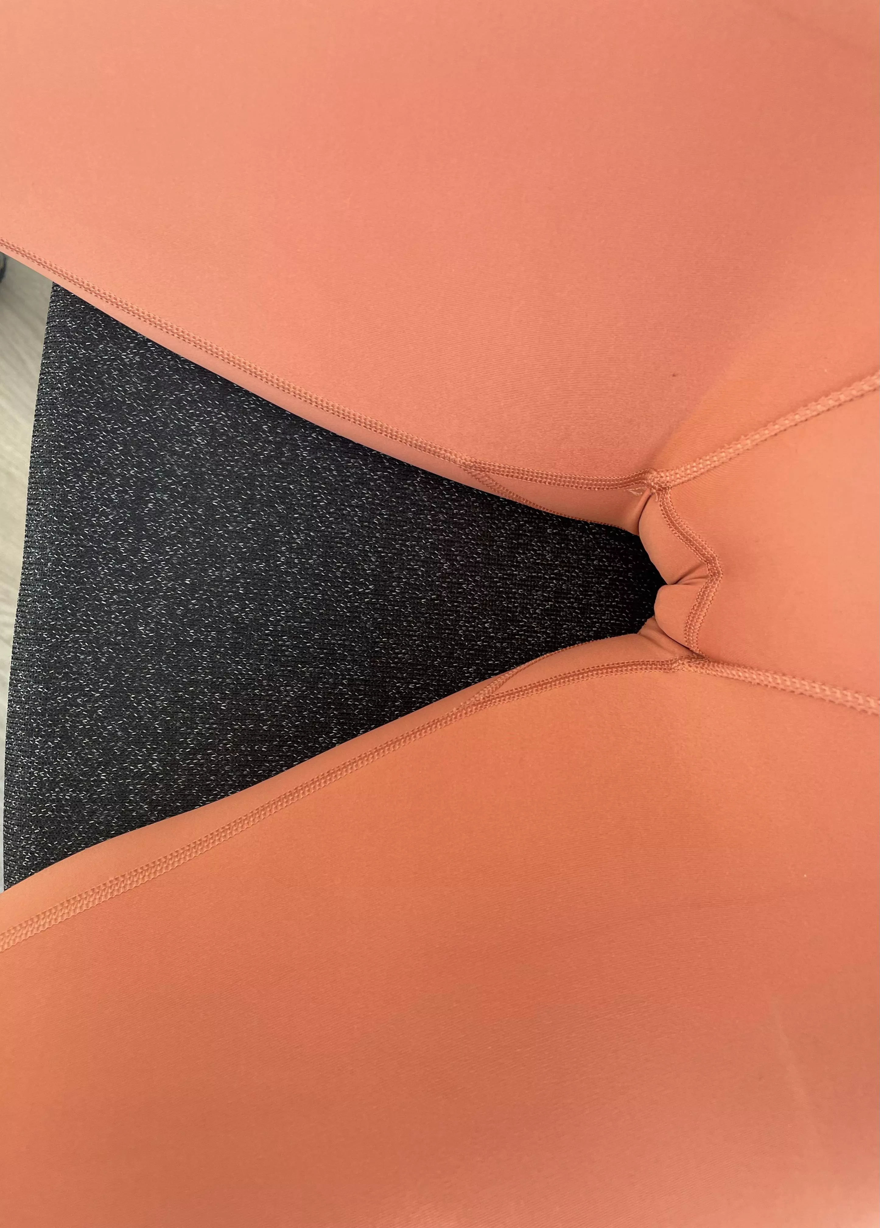 Hard working toe.. posted by grotete