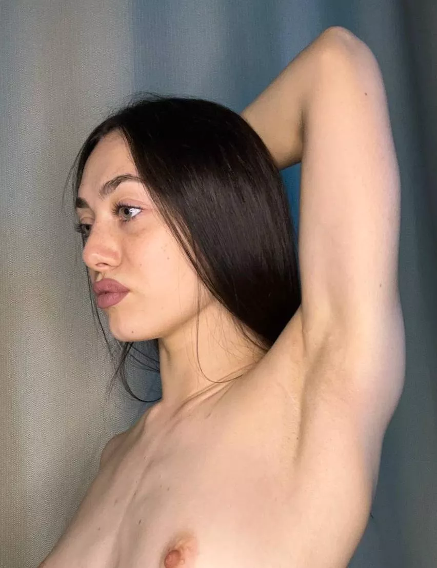 I already pictured you licking my armpits and moving on to my little tits lower down posted by meledylove