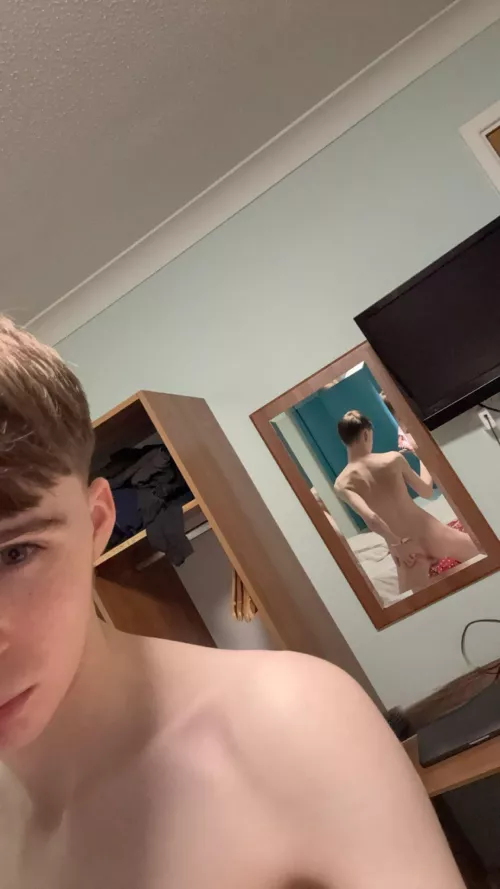 I could do with someone behind me ngl 😅 [19] by Good_Loud