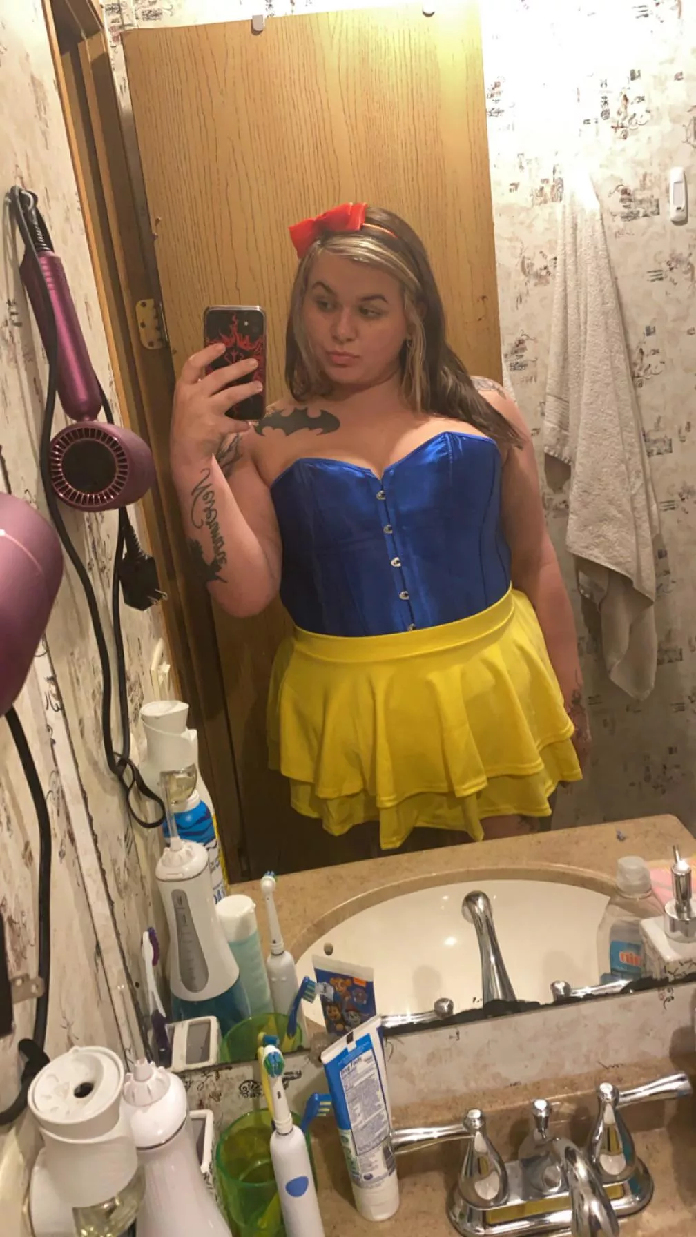 I love Halloween 🎃  posted by aly98383